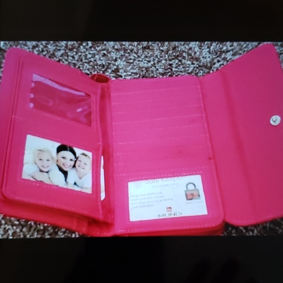 Woman s purseđź‘› - Picture 3 of 4